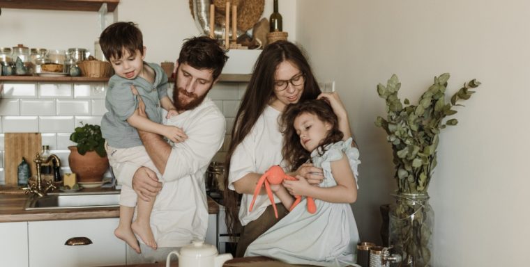 8 МАЛКИ ПРОМЕНИ, КОИТО ЩЕ ВИ НАКАРАТ ДА ИСКАТЕ ДА ПРЕКАРВАТЕ ПОВЕЧЕ ВРЕМЕ ВКЪЩИ