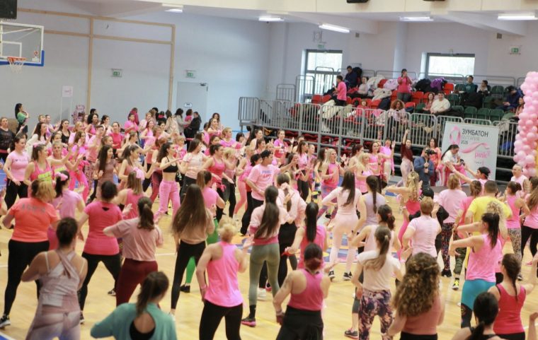 Над 1000 души от цяла България танцуваха в подкрепа на борбата с рака на гърдата на Party in Pink™ Zumbathon® 2025