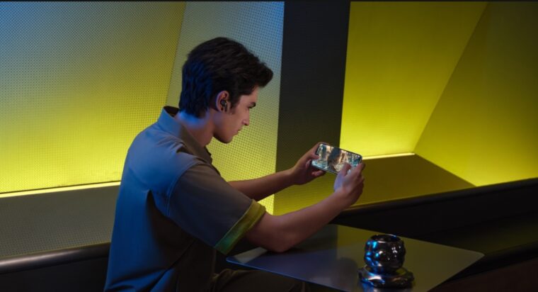 POCO представя POCO F7: футуристичен дизайн и изключителна мощност